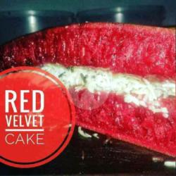 Terang Bulan Red Velvet Coklat