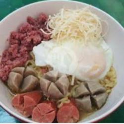 Indomie Goreng Telur Kornet Sosis (isi 2)