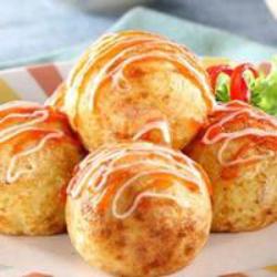 Takoyaki Isi 7 Pcs ( Optional Isian : Crab Stick, Cheese, Sausage, Mozarela)