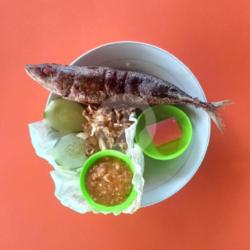 Ikan Laut Bakar Komplit