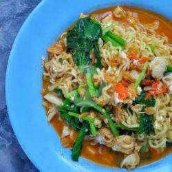 Mie Nyemek Telur Ayam