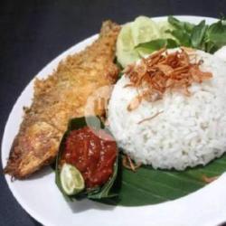 Nasi Penyetan Bandeng Presto