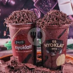 Nyoklat Milk