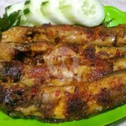 Lele Bakar Bumbu Padang