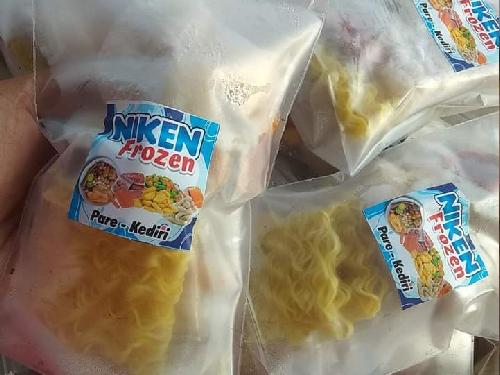 Niken Frozen, Tomat