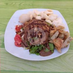 Gado Gado Telur Ekstra Bakwan