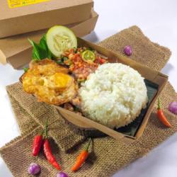 Sego Sambel Orek Telur Dadar/ceplok