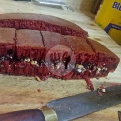 Terang Bulan Redvelved Kacang Keju