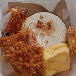 Penyetan Nasi Ayam Rempah Tahu Tempe