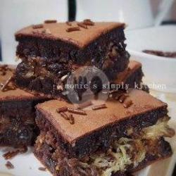 Hitam Manis Kismis Coklat Susu