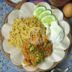 Mie Goreng Paha Atas / Paha Bawah / Sayap Geprek