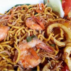 Bakmi Goreng Cumi