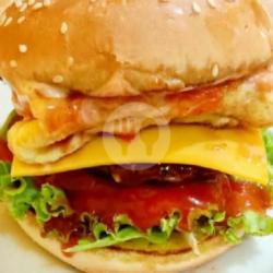 Burger Telor Dadar   Keju