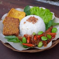 Sego Lombok Sambal Petai Ikan Tongkol   Tahu Tempe