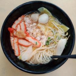 Mie Pangsit Soup