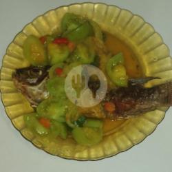 Ikan Mujaer Bumbu Tomat Ijo