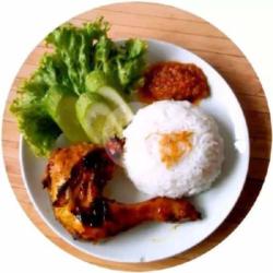 Penyetan Ayam Bakar Paha  Nasi   Es Teh