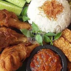 Paket Ayam Komplit