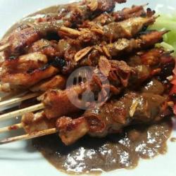 Sate Kambing Bumbu Kacang.