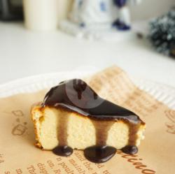Blueberry Basque Cheesecake Slice