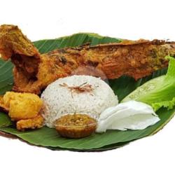 Paket Komplit Nasi Uduk Lele Goreng