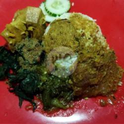 Nasi Padang Rendang Sapi