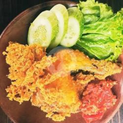 Ayam Kremes Sambel Nagih