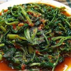 Cah Kangkung Sambal Trasi