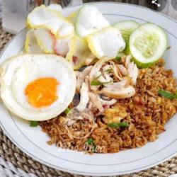 Nasi Goreng Telor Ceplok   Ayam  Lalapan