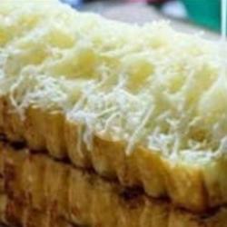 Roti Bakar Double Stoberi Susu