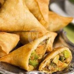 Beef Samosa (isi 3 Pcs)