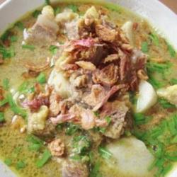 Lontong Soto Ayam Komplit