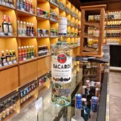 [21 ] Bacardi - Light Superior White Rum - Imported - 750 Ml