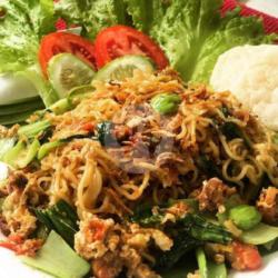 Mie Goreng Ayam Suir