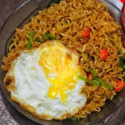 Mie Goreng Pedas   Telur