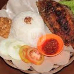 Nasi Ikan Mujair Bakar