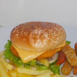 Chicken Crispy Cheese Burger