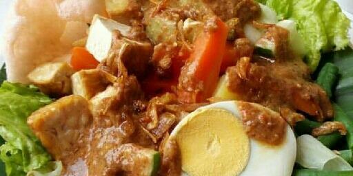 Sate Ayam Madura Suramadu, Daeng Tata Tamalate