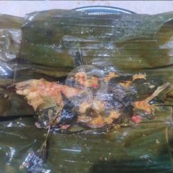 Paket Pepes Ikan Salem ,sambal Kendil