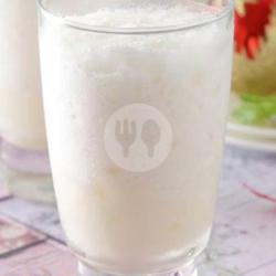 Lychee Milkshake 16oz