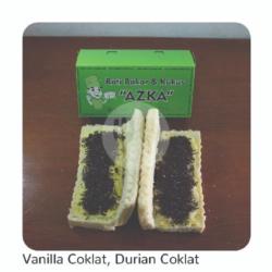 Roti Kasino 1/2 Vanilla Coklat Susu - 1/2 Durian Coklat Susu