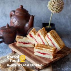 Roti Bakar Meses   Strawberry