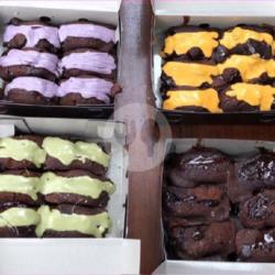 Kue Balok Lumer Coklat Taro 10pcs