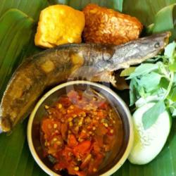 Ikan Lele Goreng Tahu Dan Tempe