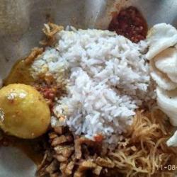 Nasi Uduk Telor Kare