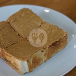 Roti Bakar Kacang