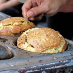 Surabi Telur Manis