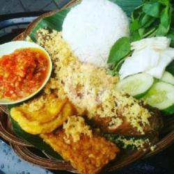 Nasi, Nila Kremes, Komplit