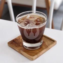 Iced Americano (kopi Arabica)