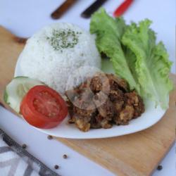 Nasi   Oseng Koyor   Es Teh